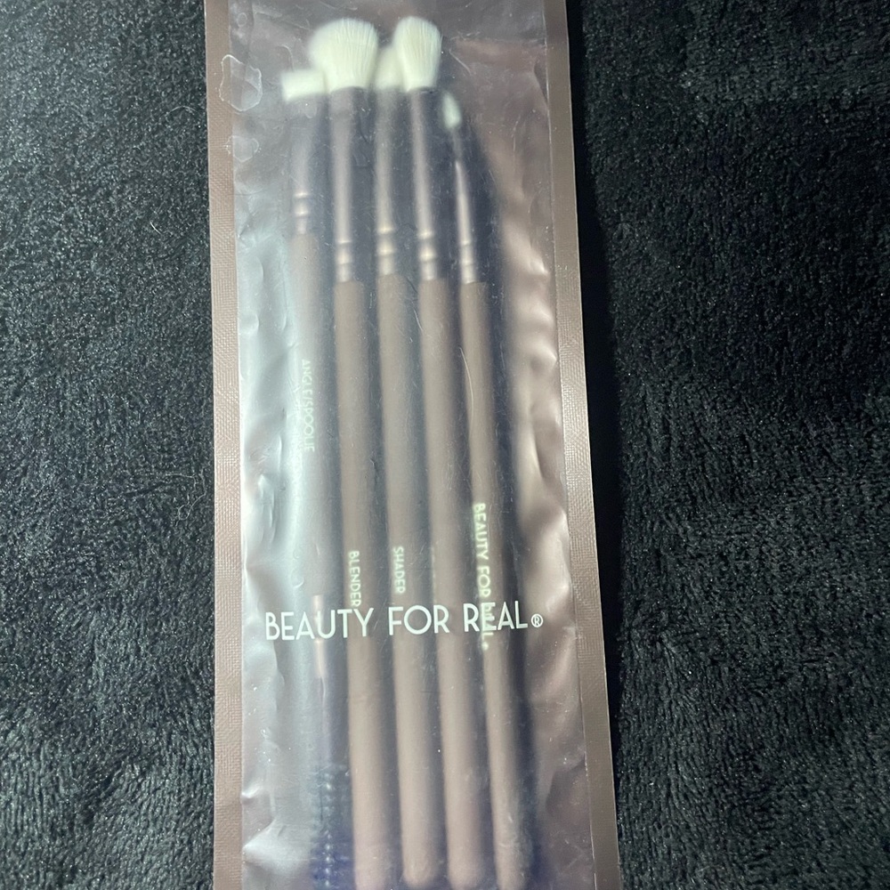 Beauty For Real Brush Set